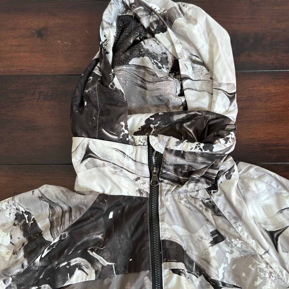 Lululemon Miss Misty Jacket II Hooded Full Zip Packable Sz 4 Marble Black White - Picture 3 of 10